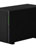 Le Network Video Recorder NVR1218 de Synology est une solution de surveillance privée tout en un, à faible consommation électrique, avec une sortie HDMI pour la surveillance indirecte et la gestion sans PC. NVR1218 prend en charge jusqu'à 12 chaînes de flux de caméra en 720p/30 IPS.