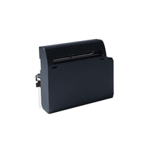 Cutter automatique d'étiquettes pour imprimante Brother - PA-CU-004 - En coupant automatiquement les étiquettes au fur et à mesure, le cutter PA-CU-004 de Brother garantit une coupe nette et une manipulation aisée à chaque utilisation. Il est conçu pour augmenter l'efficacité des imprimantes industrielles de la gamme TJ. Imprimantes compatibles: TJ-4020TN, TJ-4021TN, TJ-4120TN, TJ-4121TN
