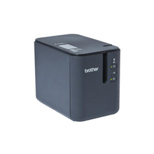 Étiqueteuse professionnelle Brother - PT-P900W L'étiqueteuse PT-P900W vous permet d'imprimer rapidement des étiquettes automatiquement à partir de votre ordinateur. Conçu pour répondre à vos attentes professionnelles, ce modèle est parfait pour vos travaux de traçabilité ou d’identification et conviendra à votre environnement de travail.