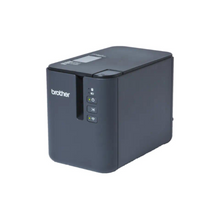 Étiqueteuse professionnelle Brother - PT-P900W L'étiqueteuse PT-P900W vous permet d'imprimer rapidement des étiquettes automatiquement à partir de votre ordinateur. Conçu pour répondre à vos attentes professionnelles, ce modèle est parfait pour vos travaux de traçabilité ou d’identification et conviendra à votre environnement de travail.